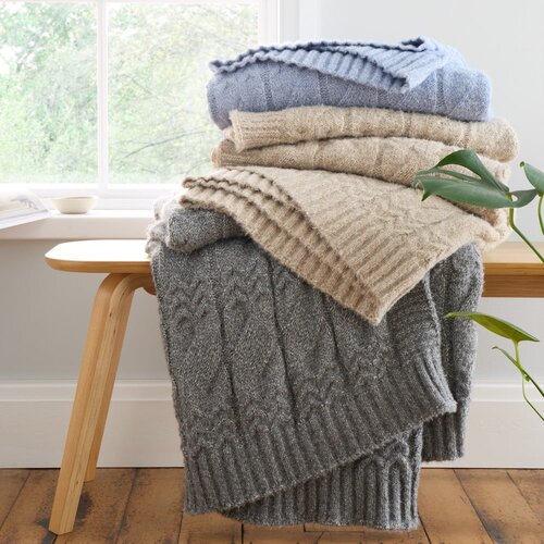 Bianca Siva pletena odeja 150x200 cm Cable Knit – Cene