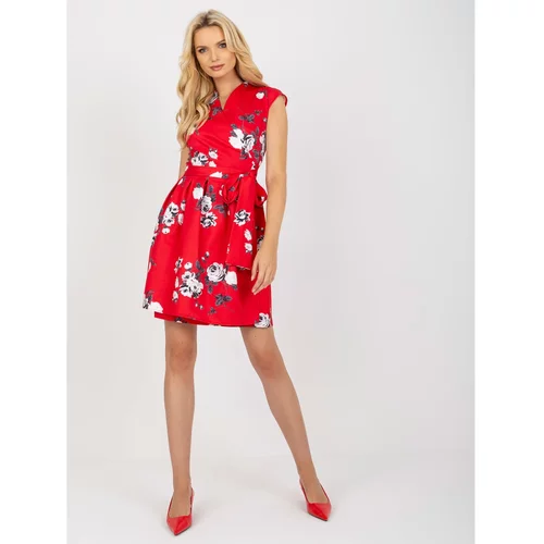 Fashionhunters Red flared cocktail dress with flowers