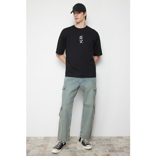Trendyol Men's Black Oversize Short Sleeve Oriental Embroidered/Printed Back T-shirt Cene
