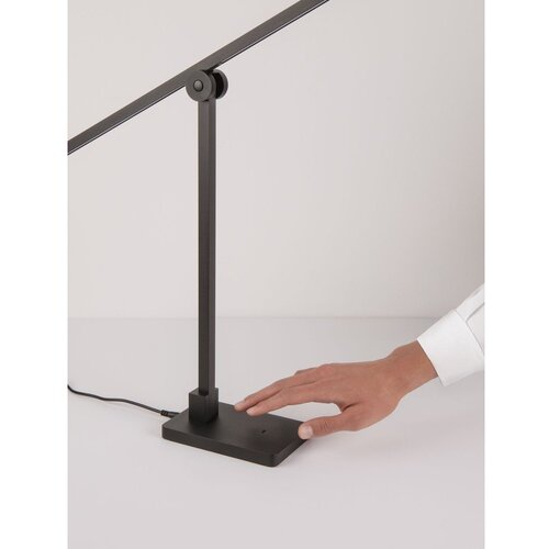 Nova Luce Mat crna metalna LED stolna lampa sa savitljivom konstrukcijom/s mogućnosti zatamnjivanja (visina 47 cm) Tenso &amp;ndash; Slike