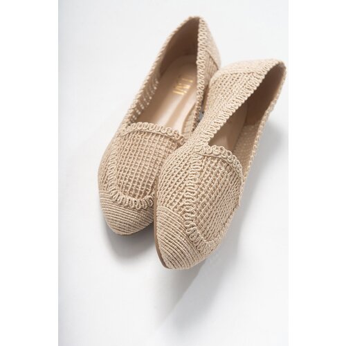 LuviShoes Women's Cream Knitted Flat Shoes Cene