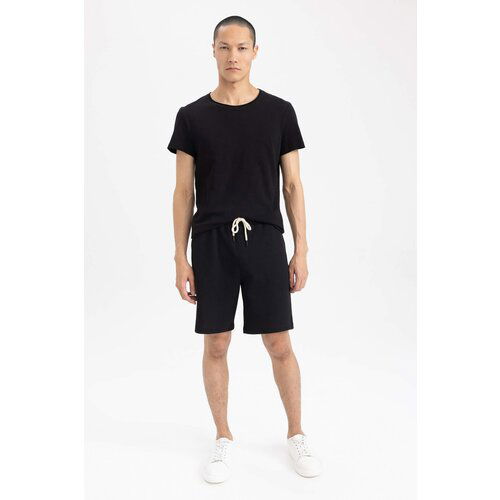 Defacto Slim Fit Short Cene