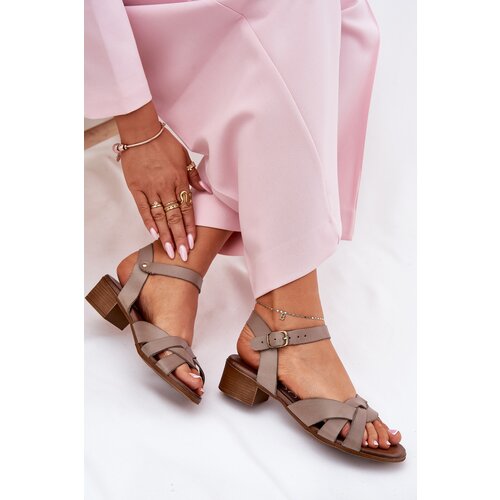 Zazoo Leather Sandals On A Delicate Heel Beige 40372 Cene