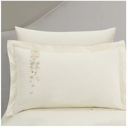 Mila Home Luxury Kremno bela enojna posteljnina iz bombažnega satena z rjuho/6-delna 140x200 cm Maison Bloom &amp;ndash; Slike