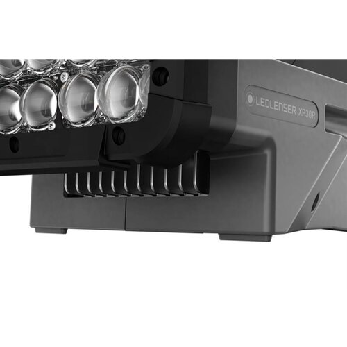 LED LENSER XP30R - LED prigu&amp;scaron;iva punjiva baterijska lampa LED/5000 mAh IP54 32000 lm Slike