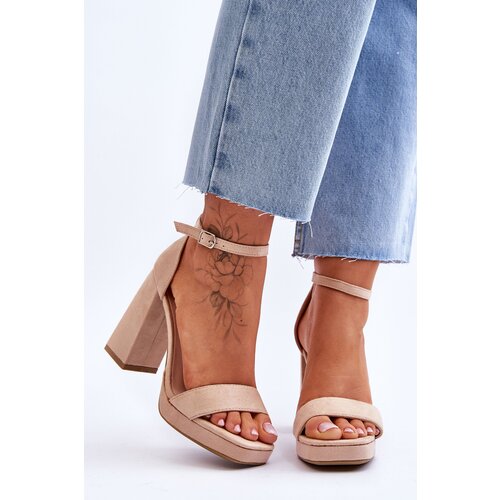 Kesi Fashionable suede sandals on a square heel Beige Merila Slike