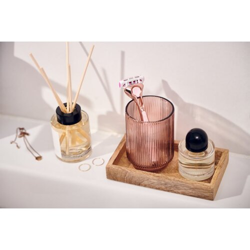 Wilkinson Sword Quattro for Women Rose Gold brijaći aparat za žene + zamjenske britvice 4 kom 1 kom Slike