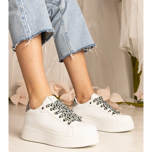 Gemre White women's sneakers with chunky laces Kessa Cene