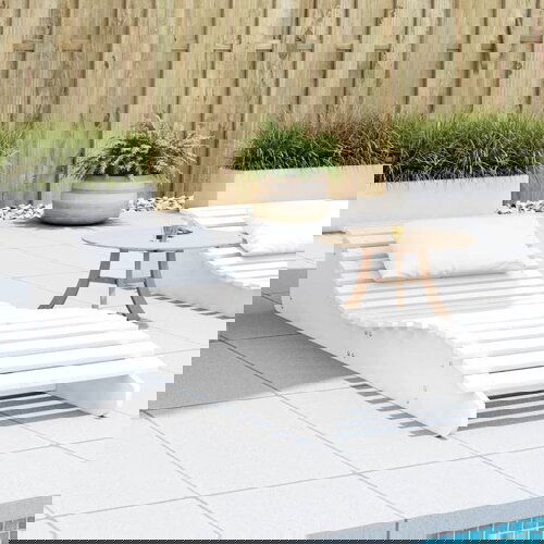 vidaXL Ležalnik bel 205x60x31,5 cm trdna borovina Cene