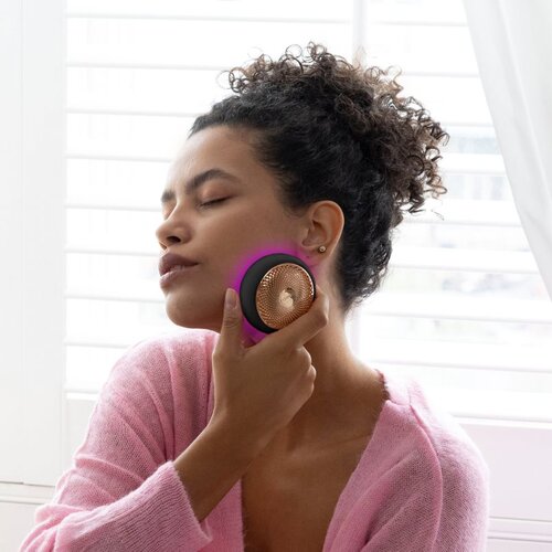 Foreo UFO&amp;trade; 3 5-in-1 sonična naprava za pospe&amp;scaron;itev učinkov maske za obraz Black 1 kos Slike