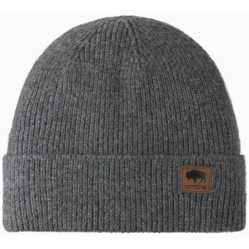 Ombre Men's knitted beanie cap with patch - grey melange