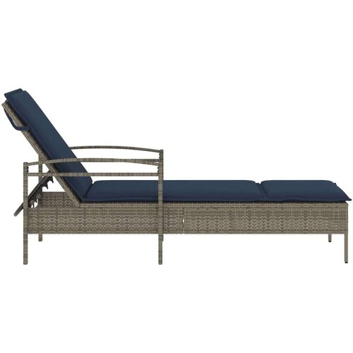 VidaXL Ležaljka za sunčanje s jastukom siva 63x200x81 cm poli ratan (samo za SAD) Slike