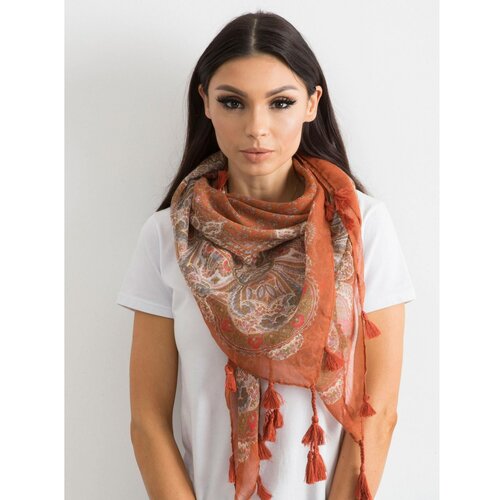 Fashion Hunters Light brown scarf with fringes and a print Slike