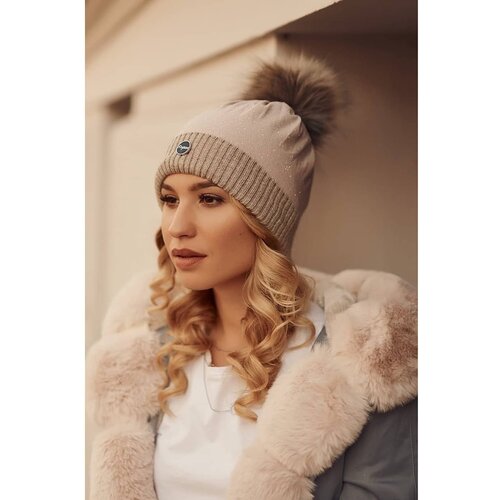 Fasardi Cap with a pompom, flecked with cappuccino glitter Slike