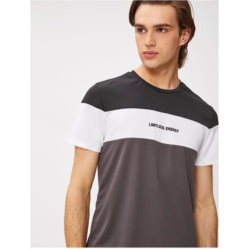 Koton Sports T-shirt with the slogan Printed Crew Neck Short Sleeved Color Block.