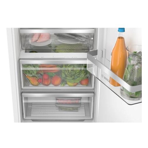 Bosch KIR81ADC0 vgradni hladilnik Slike