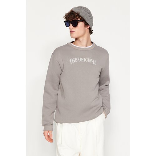 Trendyol Gray Men&amp;#039;s Crew Neck Regular Fit Sweatshirt with Soft Pillows, Text and Print. Slike