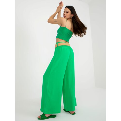 Fashion Hunters Green wide trousers made of fabric with a belt Slike