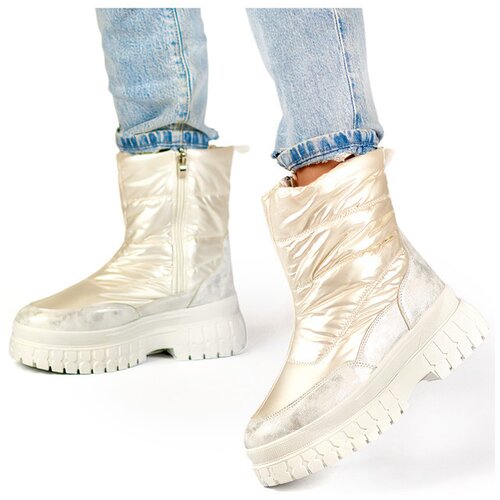 Primohurt Women&amp;#039;s white snow boots, insulated winter boots with a zipper Slike