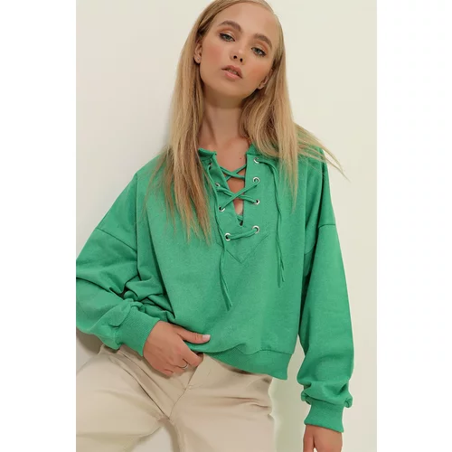 Trend Alaçatı Stili Women's Green Lace Front Oversized Sweatshirt
