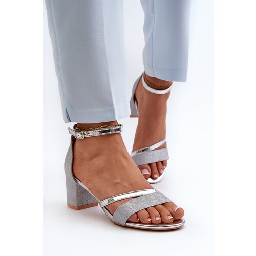 Kesi Women&amp;#039;s glittering low-heeled sandals Silver Ploemis Slike