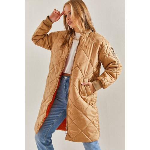 Bianco Lucci Women's Quilted Long Coat with Lined Elastic Sleeves. Cene