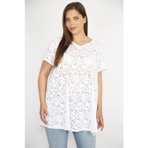 Şans Women's White Plus Size Hole Fabric V-Neck Short Sleeve Blouse