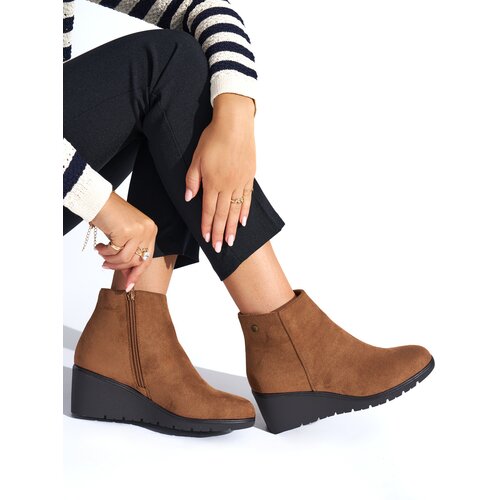 Shelvt Brown wedge boots Slike