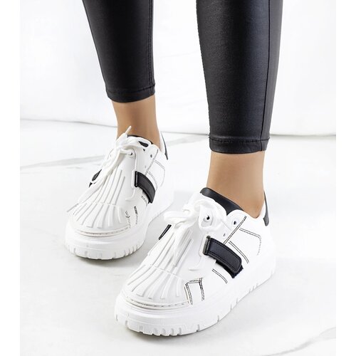 Gemre White Velcro Sneakers Pates Slike