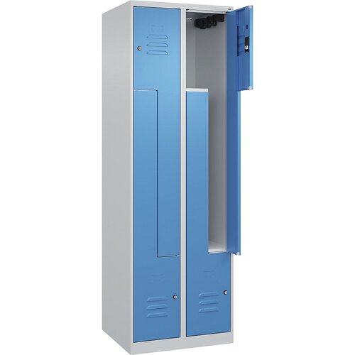 C+P Garderobna Z-omara Classic PLUS, 2 dela, svetlo sive / svetlo modre barve, Š 600 mm, talni drsniki, cilindrična ključavnica Cene