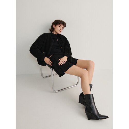 Reserved Ladies` ankle boots - črna Slike