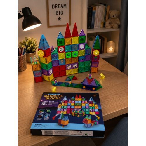  Magnetne Kocke Magnetni konsturktor svetleći zamak 210 delova Magnetne kocke ( SW12769 ) Slike