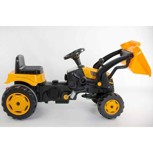 Woopie žuti traktor na pedale Slike