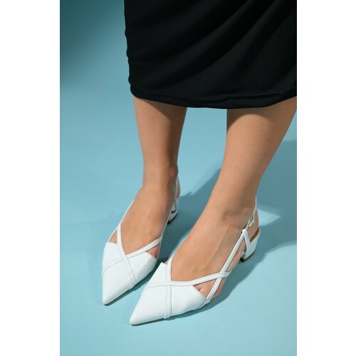LuviShoes STEVE White Patent Leather Women's Low Heel Sandals Slike