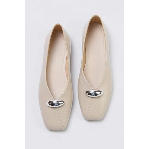 Trendyol ženski baletanke model Beige Accessory Detail Square Toe Cene