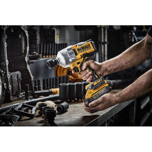 Dewalt DCF961H2T aku udarni odvrtač/zavrtač 18V xr, 2 x 5.0 ah powerstack kit Slike
