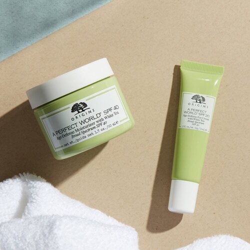 Origins A Perfect World Antioxidant Moisturizer with White Tea za&amp;scaron;čitna dnevna in nočna krema za obraz 50 ml za ženske Slike