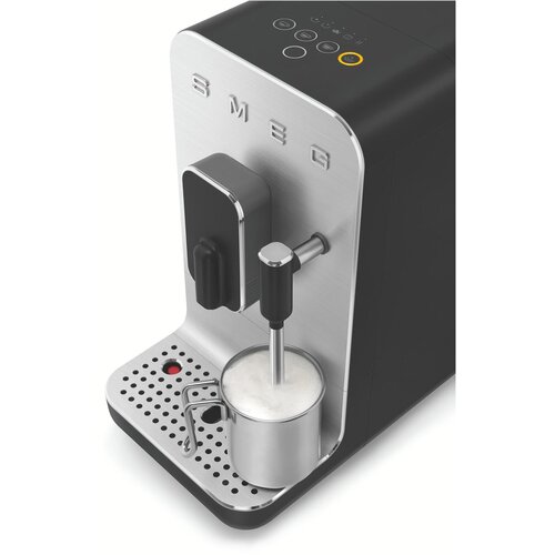 Smeg Kompakt-Kaffeevollautomat Slike