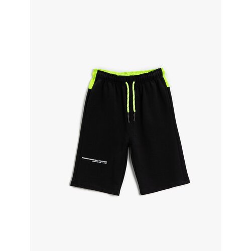 Koton Shorts - Black - Normal Waist Slike