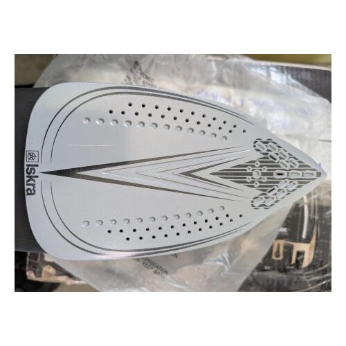 Iskra Pegla na paru SL-2099 2600W OUTLET Cene