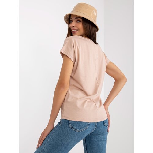Fashion Hunters Basic beige women&amp;#039;s V-neck t-shirt Slike