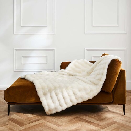 Douceur d int&amp;eacute;rieur Kremno bela odeja iz mikropli&amp;scaron;a 180x220 cm Mounty &amp;ndash; Slike