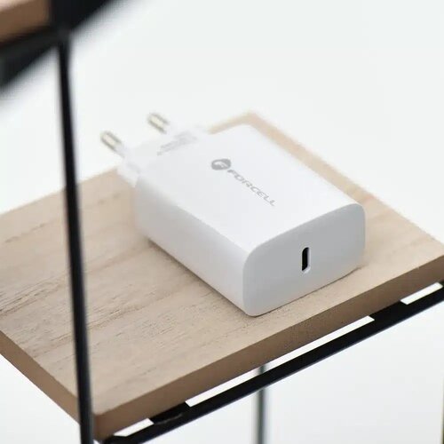 Forcell Putni punjač s USB C utičnicom i Type C kabelom - 3A 25W s PD i QC 4.0 funkcijom Slike