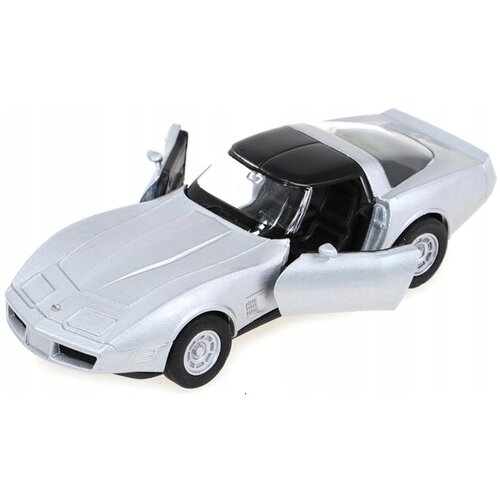  1982 Chevrolet Corvette Coupe silver 1:34 Slike