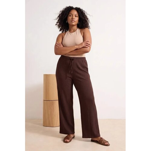 Trendyol Ženske pantalone TBBSS26AR00038, Braon Cene