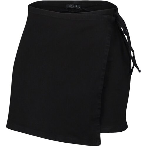 Trendyol Curve Plus Size Shorts & Bermuda - Black - High Waist Cijene