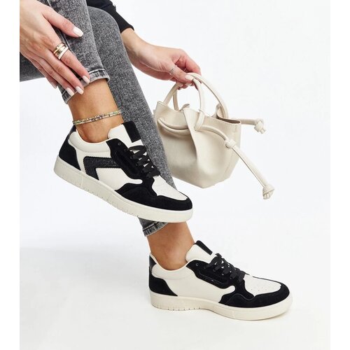 D/CEO White trainers Justar Slike