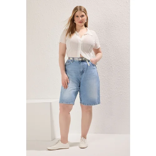 Trendyol Curve Light Blue High Waist Straight Fit Denim Plus Size Shorts