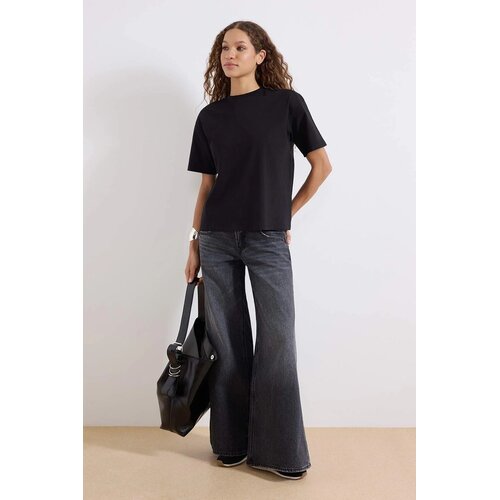 TRENDYOLMILLA Ženska majica TWOSS25TS00040, Crna Cene