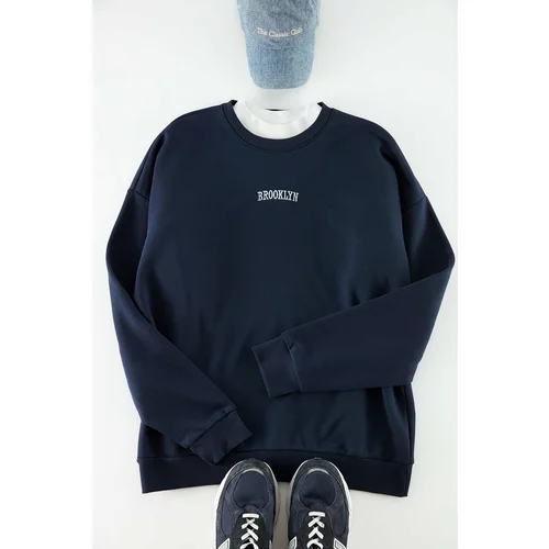 Trendyol Navy Blue Mink Men's Oversize/Wide-Fit Brooklyn City Text Embroidery Thick Cotton Sweatshirt